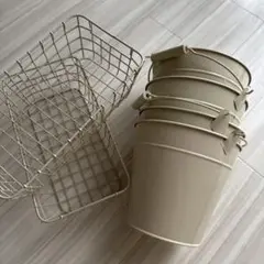 ベージュ金属バスケット・スタッキング可能
