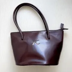 キタムラ レザートートバッグ ダークブラウン Kロゴ 底鋲付き 上品デザイン