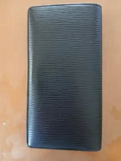 LOUIS VUITTON エピ 長財布 ブラック
