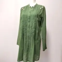 専用！ヒロココシノ 長袖シャツ チュニック ブラウス 緑 ピンタック刺繍 装飾のサムネイル