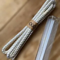 ☆未使用品【正絹　帯締め】昭和時代モノ　丸組　白×金　華やか　お祝いやパーティー