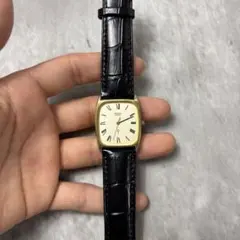 80s Vintage Seiko 腕時計 タンク ローマン文字盤 1980年製 - メルカリ