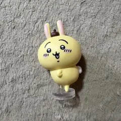 サンリオコラボ ちいかわ うさぎ フィギュアのサムネイル
