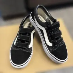 Vans ベルクロ ブラックスニーカー