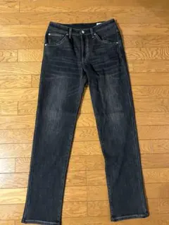 EDWIN ダークブルーストレートデニム