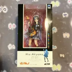 ○新品未開封「けいおん！」秋山澪 学園祭Ver. 1/8フィギュア 中古】(本体B+/箱B)けいおん！ 秋山澪 学園祭ver. 1/8 完成品