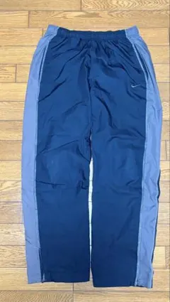 NIKE ナイロンパンツ ネイビー Mサイズ