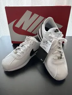 Nike DM0950-108 コルテッツホワイト/ブラック スニーカー