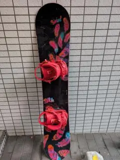 Swirl スノーボード 黒　ブラック　ピンク　オレンジ　ビンディング　バイン