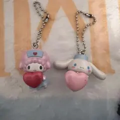 サンリオ　ナーススイングマスコット　ピアノとシナモロール