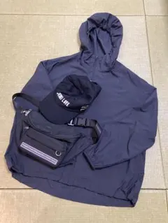 ユニクロ　ポケッタブルUVカットパーカー　Sサイズ　ブラック