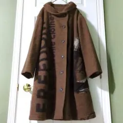 【専用】慈雨　センソユニコ　ロングコート　アウター　英文字のサムネイル