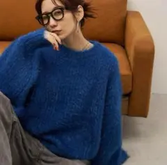 Auntie Rosa Holidayラメフェザーヤーンボリュームニット