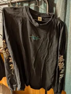 Ed Hardy 長袖Tシャツ ブラック バラ刺繍 サイズMのサムネイル