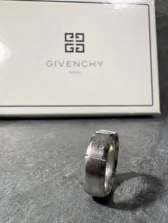 Givenchyリング23号前後