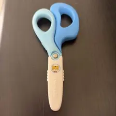 【KOKUYO】こどもちゃれんじ 安全はさみ 右利き用 カバー付き｜幼児用ハサミ