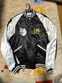 Item thumbnail for item ffd8e204-537b-4fbe-87dc-790b4caeecbf