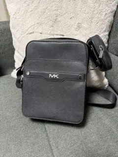 MICHAEL KORS ショルダーバッグ ポーチ付のサムネイル