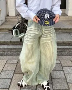 Item thumbnail for item 46027284-62c7-424d-bbd8-be7a363a0958