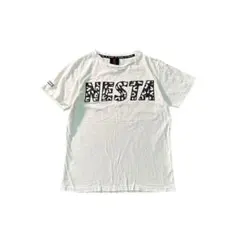 7SM1【NESTA BRAND】フロントロゴ刺繍　万旗Tシャツ　白　古着のサムネイル