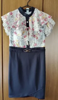 花柄フリル パールボタン ドレス ネイビー