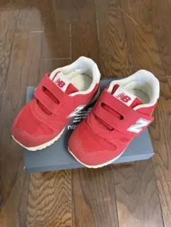 【美品】New Balance 赤 スニーカー 373