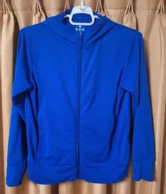 ユニクロ　エアリズムUVカットメッシュパーカ　140