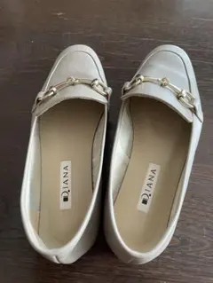 ダイアナ　靴　ローファー