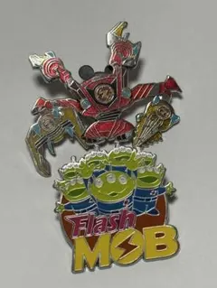 ディズニー バズライトイヤーのアストロブラスター ピンバッジ　リトルグリーンメン