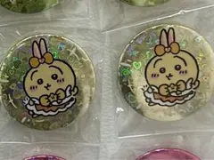 まじかるちいかわ　ホログラム缶バッジ　うさぎ　ハチワレ　缶バッチ　初代