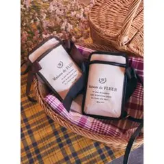 メゾン ド フルール サイドリボンキャンバスミニショルダーバッグ ブラウン