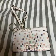 kate spade ドット柄パスケース