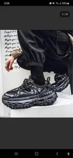 『.KOM/ドットケーオーエム』ホイールソール厚底スニーカー