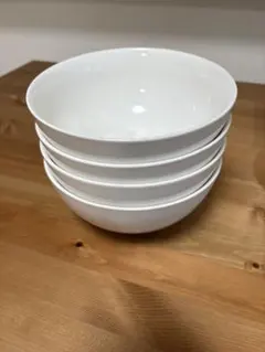 ニトリ　ホワイト 磁器ボウル 4点セットのサムネイル