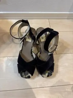 黒 スエード クロスストラップ ハイヒール