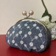 Item thumbnail for item 1054a9d7-ee14-4864-9660-e8876f274cba