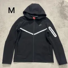 試着のみ　NIKE テックフリース　上着のみ　Ｍ　ブラック　黒　反射