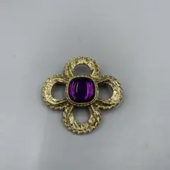 230ヴィンテージ風花形ブローチ 紫色の石