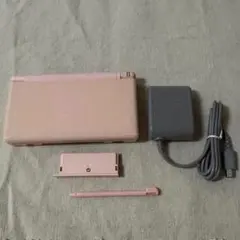 ニンテンドーDS Lite 本体＋充電ケーブル