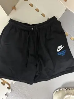 NIKE authorizedショートハーフパンツ　コーデ　ナイキ