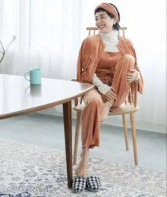 オレンジ ベロア　フリル 長袖 トップス　ティアード