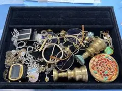 アクセサリーまとめ売り③　銀色 シルバーアクセサリーはまとめて売るのがお得！ 東京都のお客様 - 買取