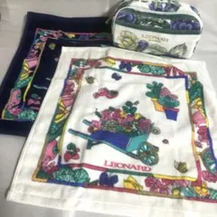 LEONARD 花柄ポーチ&タオルハンカチ2枚セットゴールドファスナー