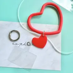 スマホハンドストラップ　シリコン　ハート　レッド