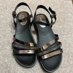 STACCATO ストラップサンダル ビジュー装飾のサムネイル