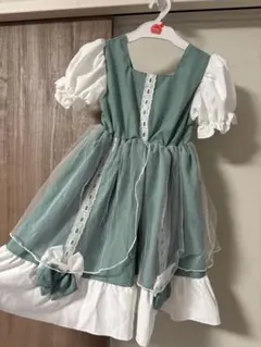 緑色と白色のフリル付きワンピース　SHEIN