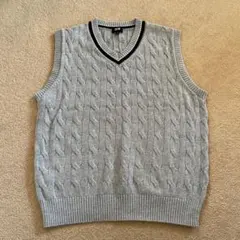 UNIQLO グレー ケーブル編み ニットベスト Sサイズ