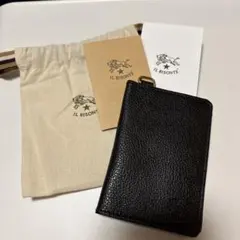 IL BISONTE ブラックレザー パスケース