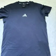 adidas黒tシャツ