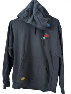 り*あ様 早めの購入お願いします‼️Nike ブラック フード付きパーカー